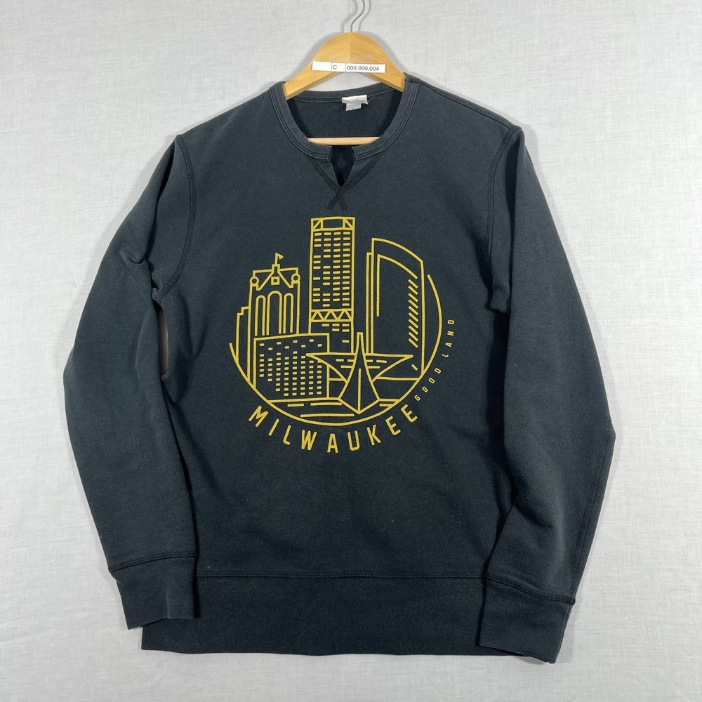 Brew City Brand Milwaukee City Emblem Graphic Sweatshirt Black Men's Medium Crew